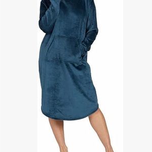 32° Heat hooded plush blanket pullover size l/xl